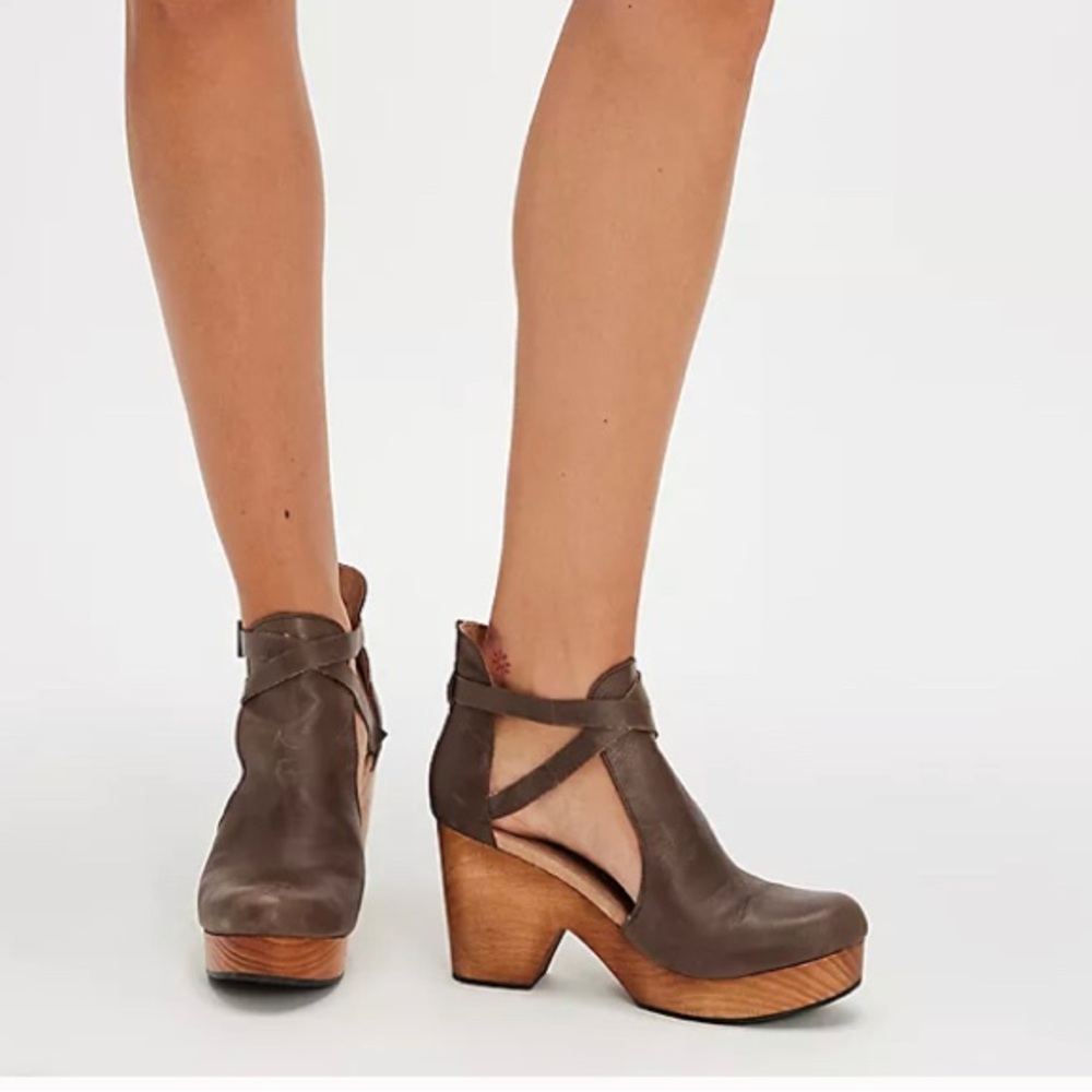 Free People Cedar Clog Womens Brown US 10.5 EU 41 Platform Y2K Boho Indie